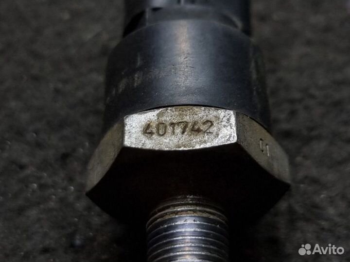 Датчик давления масла Toyota Avensis 3 универсал