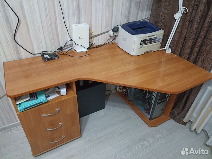 Компьютерный (письменный) стол бу
