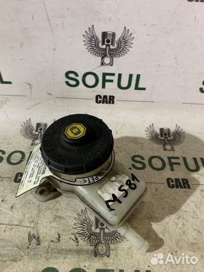 Бачок главного тормозного цилиндра Honda Civic 8