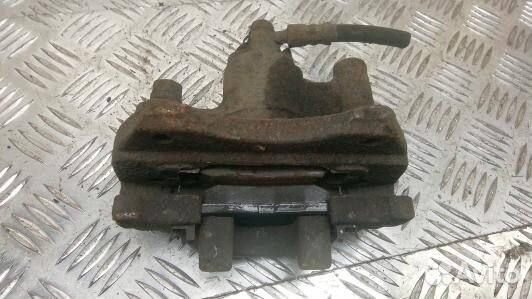 Суппорт тормозной задний левый toyota camry V30 (Y