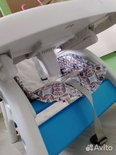 Детский стульчик для кормления