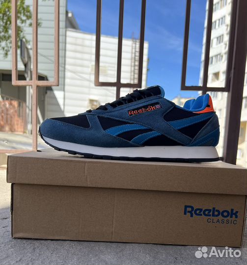 Reebok classic leather р.42-45 натур замша