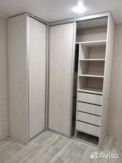 Шкаф купе угловой