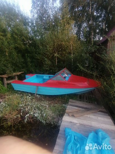 Моторная лодка Днепр