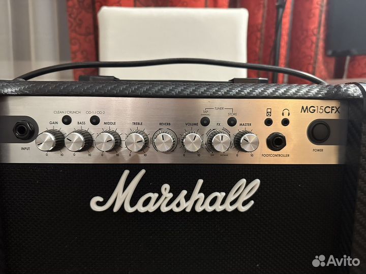 Гитарный комбоусилитель Marshall MG15CFX