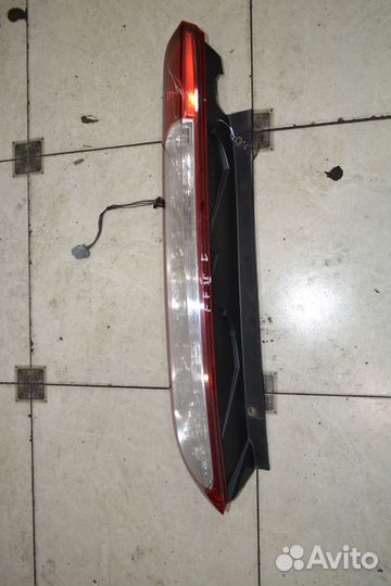 Фонарь задний левый (хэтчбэк) Ford Focus 2