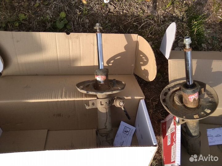 Амортизаторы передних стоек рено флюенс меган