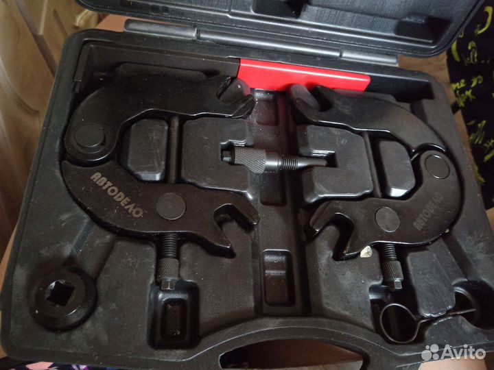 Фиксатор распредвалов