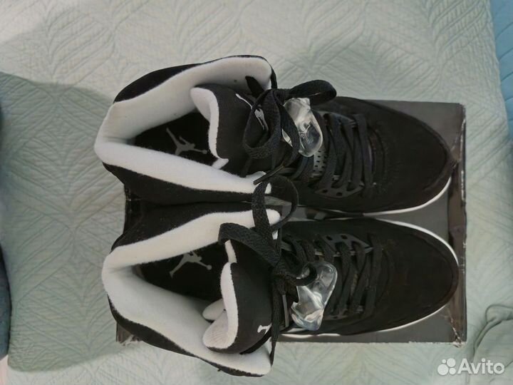 Кроссовки Jordan 5 демисезонные