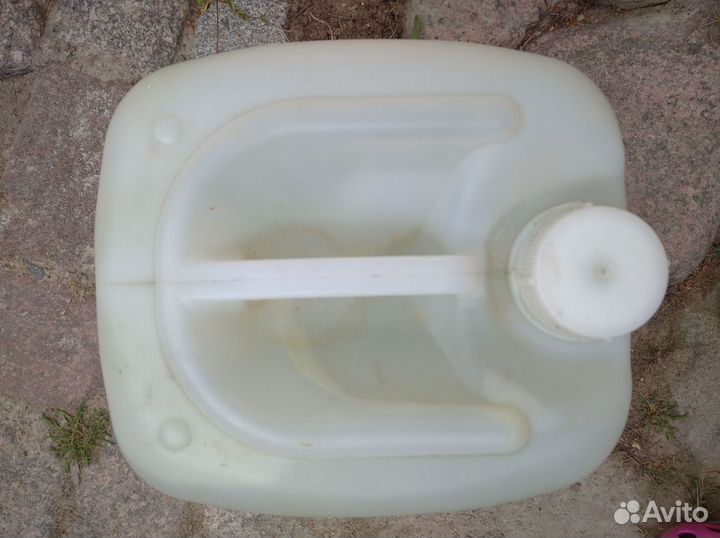 Канистра пластиковая 20 литров