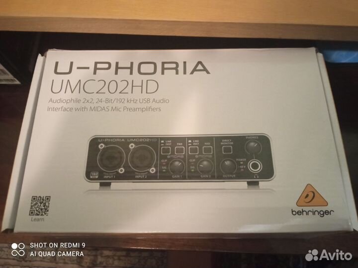 Аудиоинтерфейс behringer UMC202HD