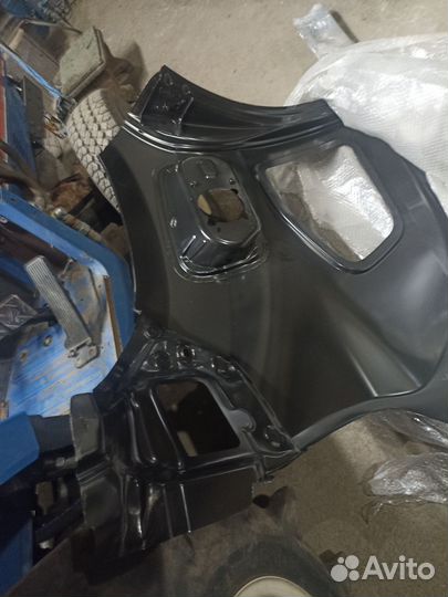 Крыло рено дастер