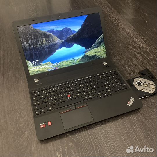 Thinkpad ноутбук AMD/8озу/ssd