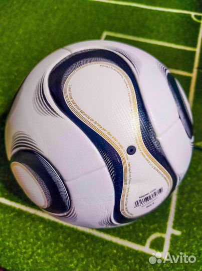 Футбольный мяч Adidas Teamgeist World Cup