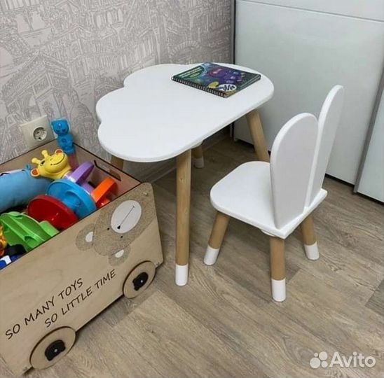 Детский стол и стул
