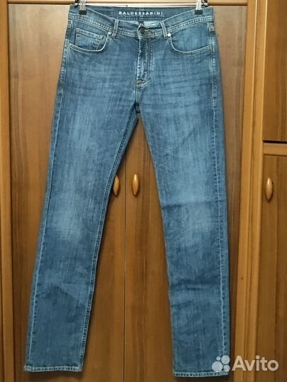 Джинсы 
