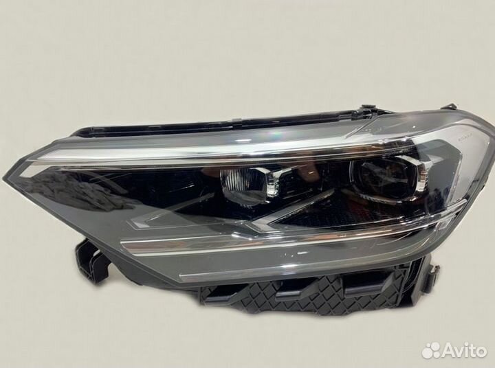 Фара 6N5941113A VAG