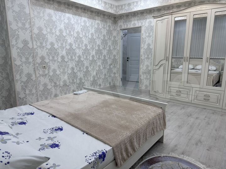 2-к. квартира, 90 м², 10/10 эт.