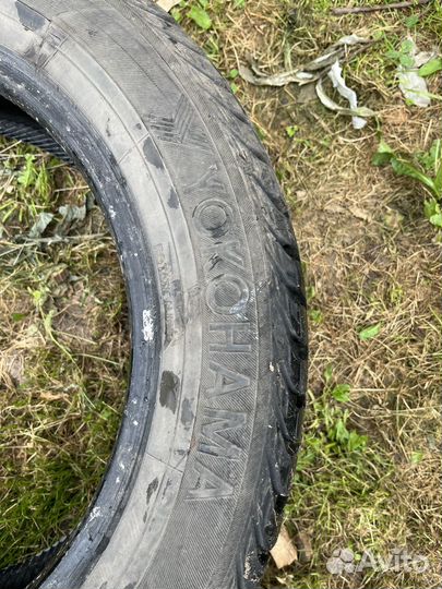 Yokohama Ice Guard Stud IG55 21.5/60 R17