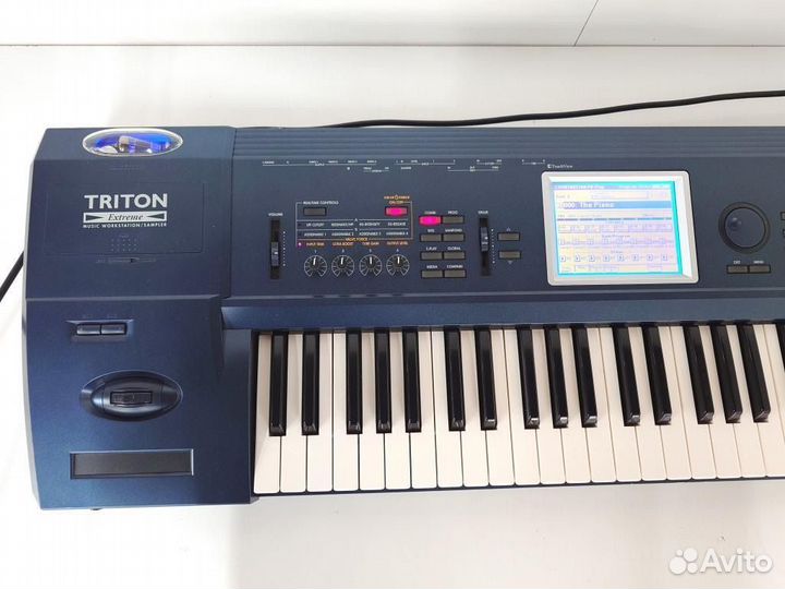 Korg triton extreme 61 клавиша