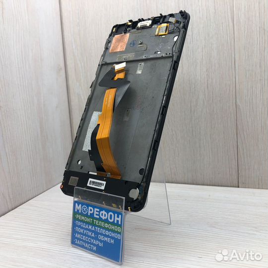 С) Xiaomi Mi Max 2 (на запчасти)