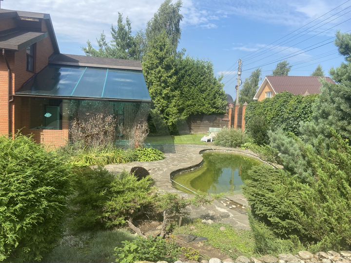 Дом 200 м² на участке 12 сот.