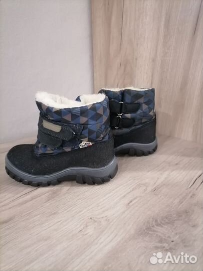 Зимние ботинки