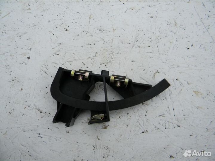 Кронштейн (сопут. товар) A6 C5 1997-2004