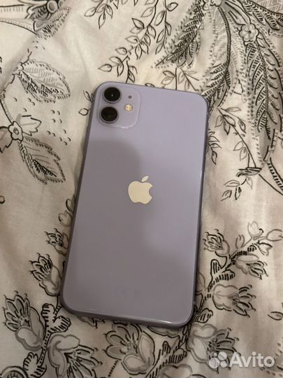 iPhone 11, 64 ГБ
