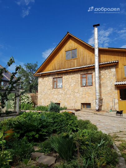 Коттедж 142,7 м² на участке 13 сот.