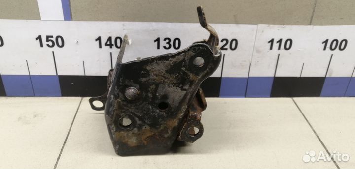 Кронштейн задней балки Juke (F15) 2011