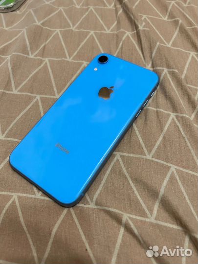 Телефон iPhone хр