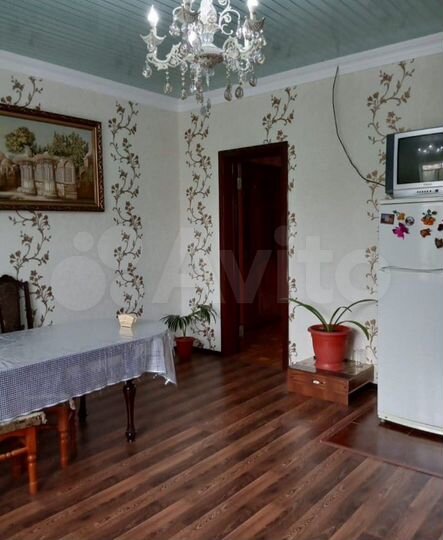 Дом 180 м² на участке 5 сот.