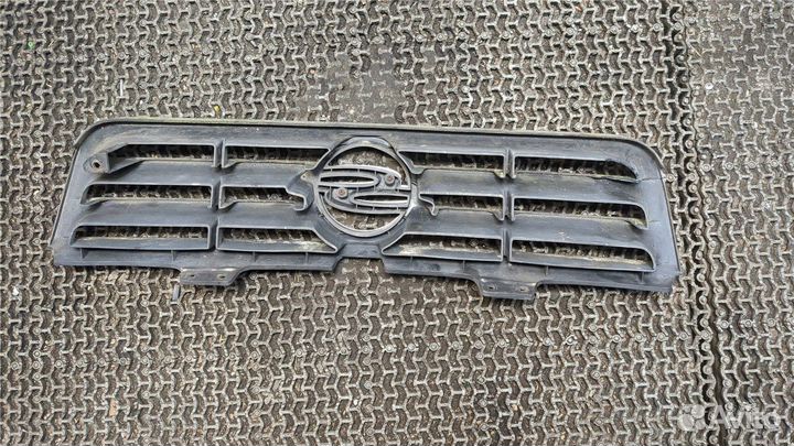 Решетка радиатора SsangYong Musso, 1996