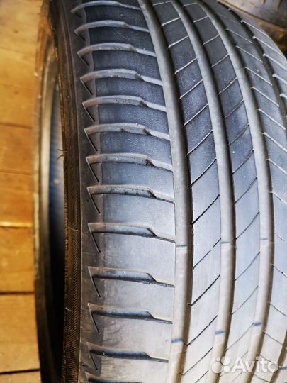 Bridgestone Turanza T005 225/40 R18