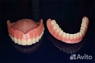 Съемные зубные протезы москва