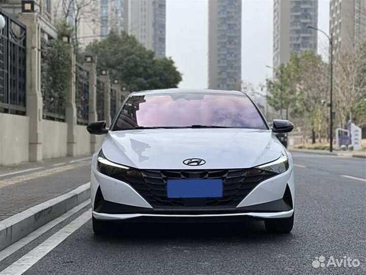 Hyundai Elantra 1.5 CVT, 2022, 31 800 км