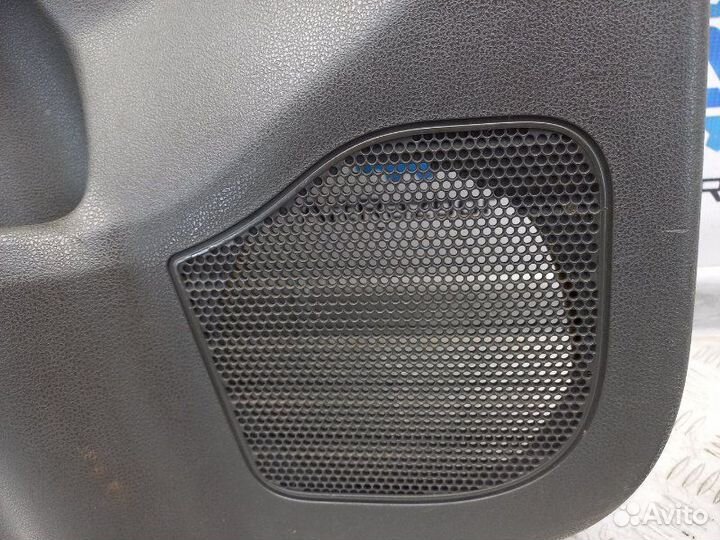 Обшивка двери задней левой Nissan Navara D40 3.0