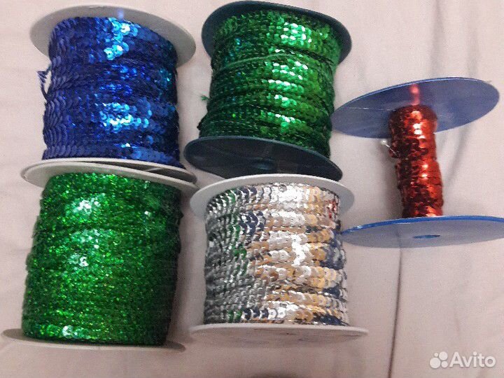 Пайетки на нитке пришивные