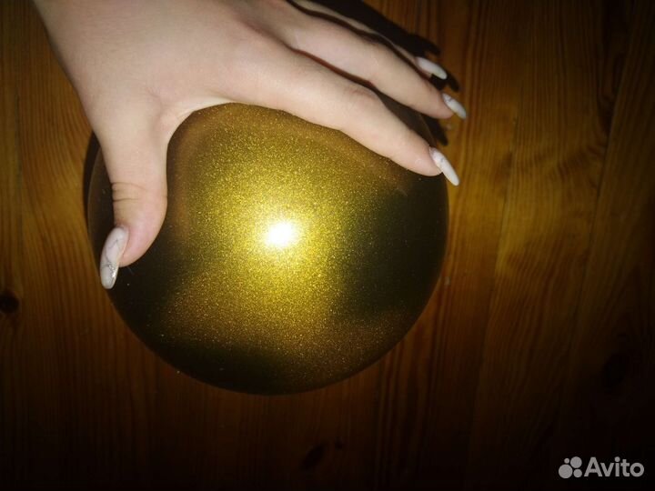 Гимнастический мяч 18