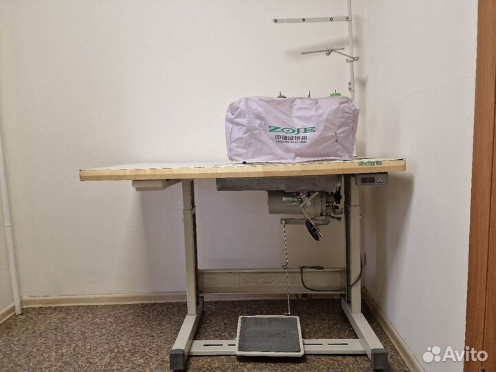 Швейная машина двухигольная прямострочная zoje8450