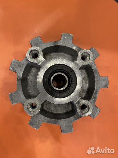 Ступица переднего колеса R21