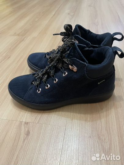 Ботинки для девочки