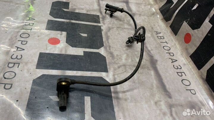 Датчик ABS задний левый Infiniti Fx35 S51 VQ35HR