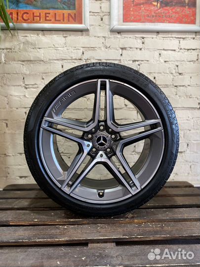 Оригинальные литые колеса на Mercedes-Benz CLS R19