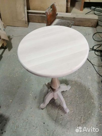 Столик круглый
