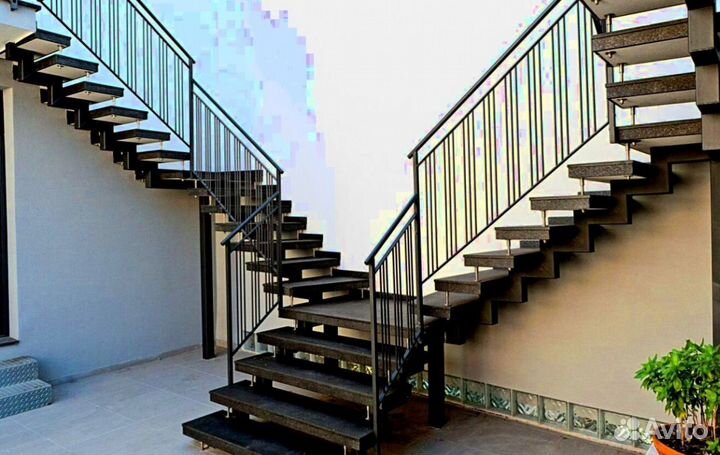 Металлическая лестница дизайн 5539