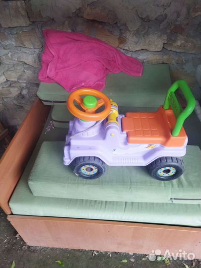Машинка-каталка