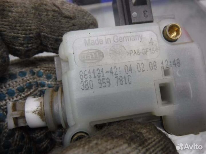 Активатор замка багажника Volkswagen Polo хэтчбек