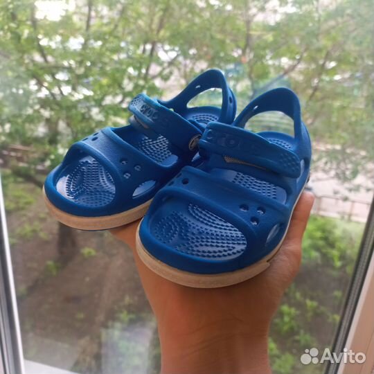 Сандалии crocs C7